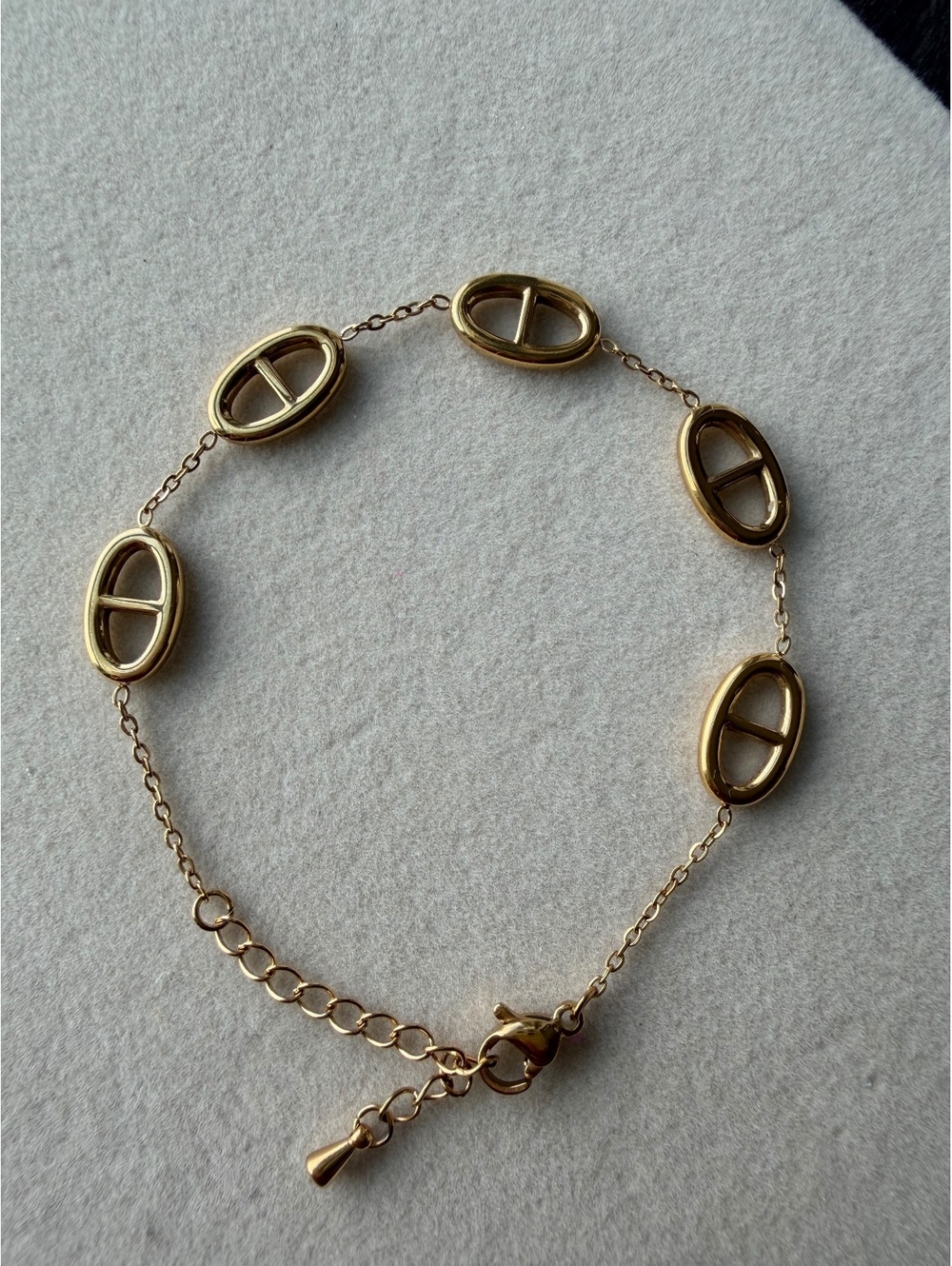 Non-Tarnish 18K Gold Plated Oval Link Bracelet